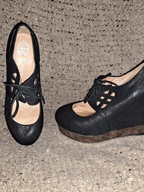 JEFFREY CAMPBELL-Raid-Black/Silver Leather Platform Heels-Sz 38/7.5-Excellent